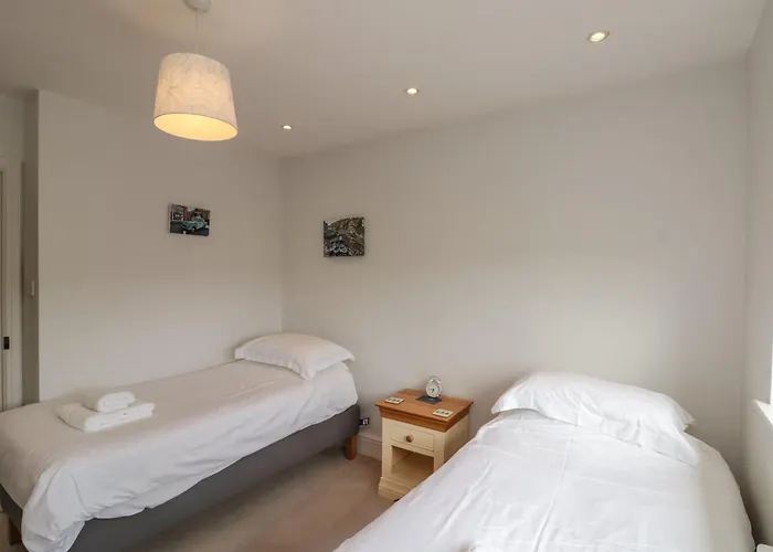 7 Dale End 펜션 휫비