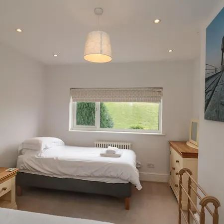 7 Dale End ويتبي